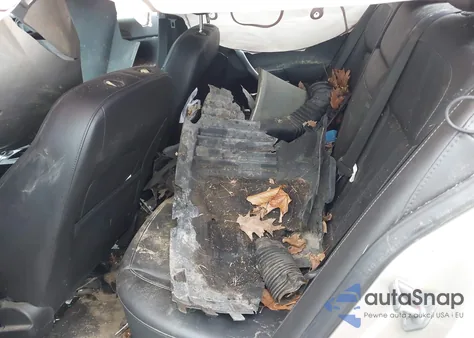 2013 Buick Regal Turbo - Premium 1 z USA, uszkodzony, nr VIN 2G4GS5EVXD9155513